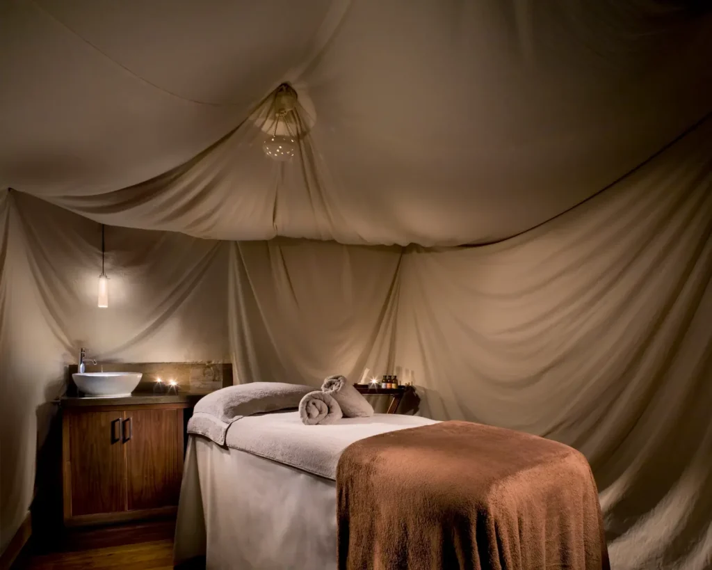 2 scarlet treatment room (1)